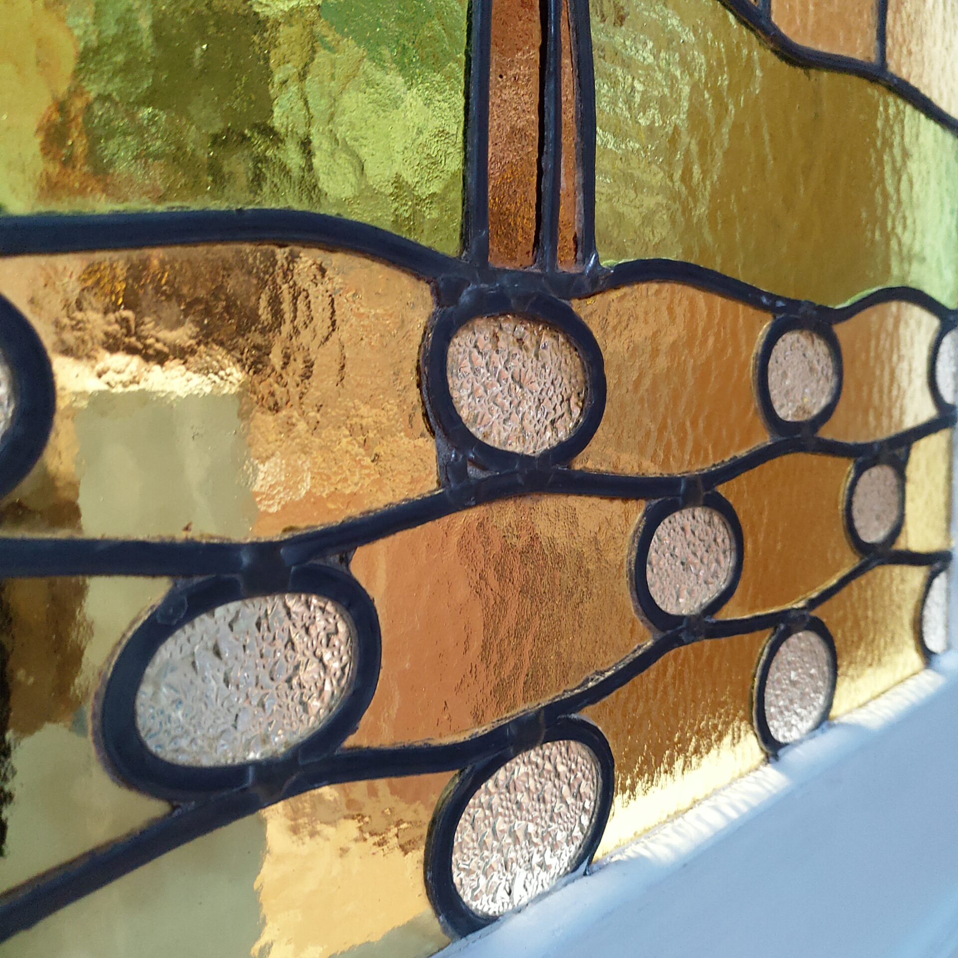 Atelier Illumen Herstelling van beschadigde glasramen reparatie réparation vitrail